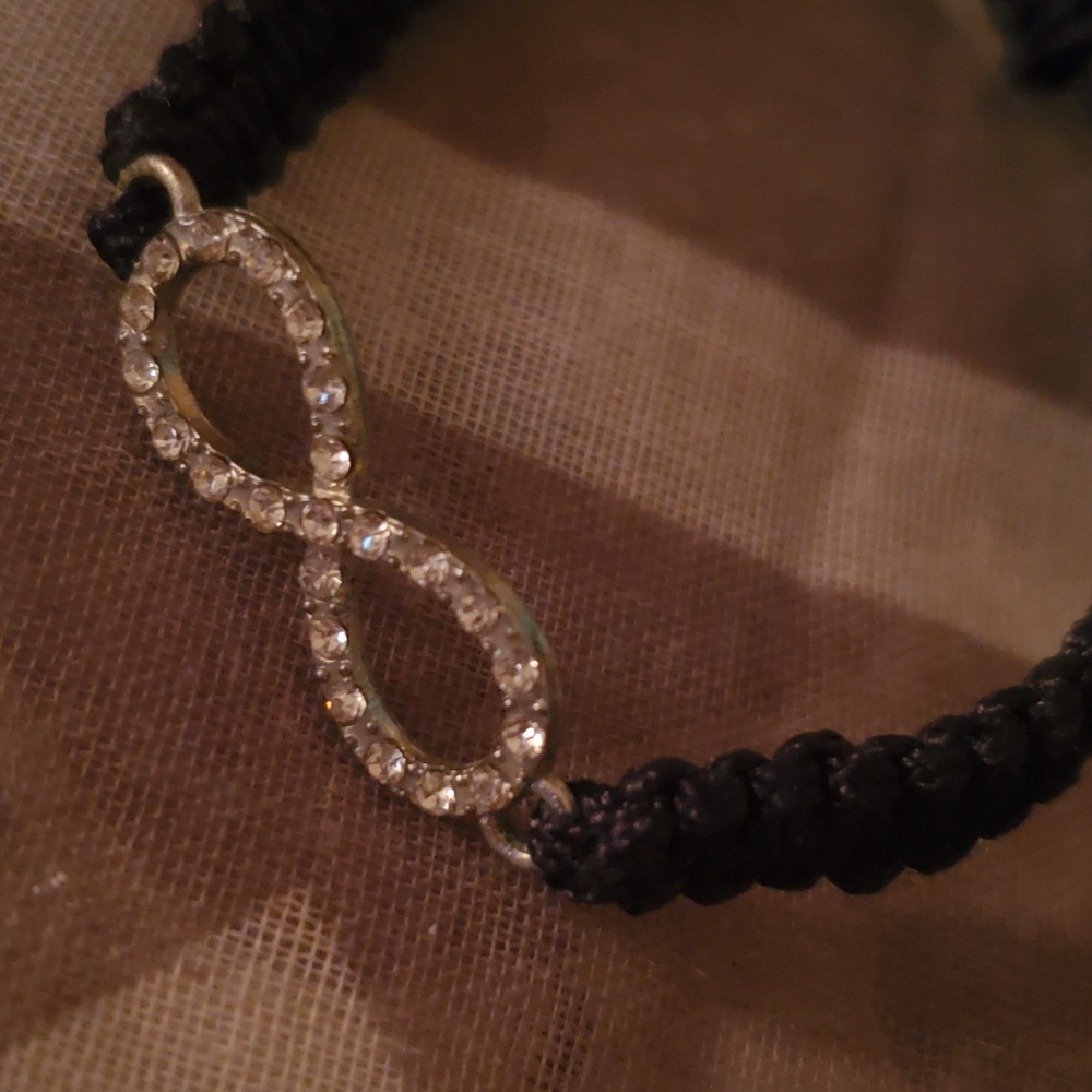 Infinity bracelet - Picture 6 of 6
